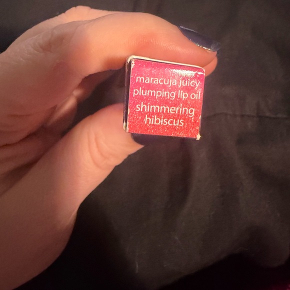 Tarte Maracuja Juicy Plumping Lip in shimmering hibiscus - Picture 6 of 8